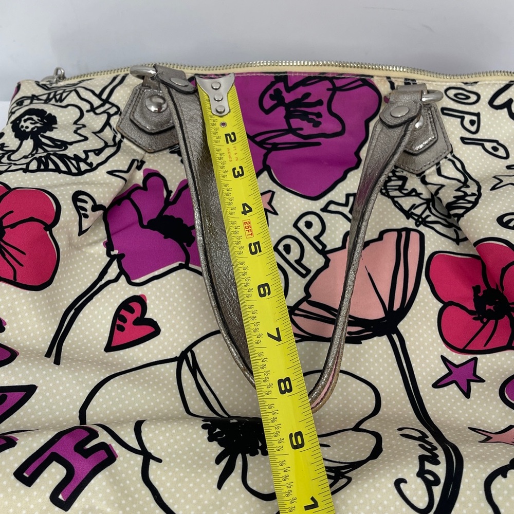 Coach POPPY  Pink OFF WHITE Shoulder Bag Detail HANDLES ARE A LITTLE STAINED - Picture 15 of 16
